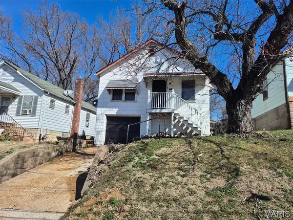 7041 Garesche Avenue, St Louis, MO 63136