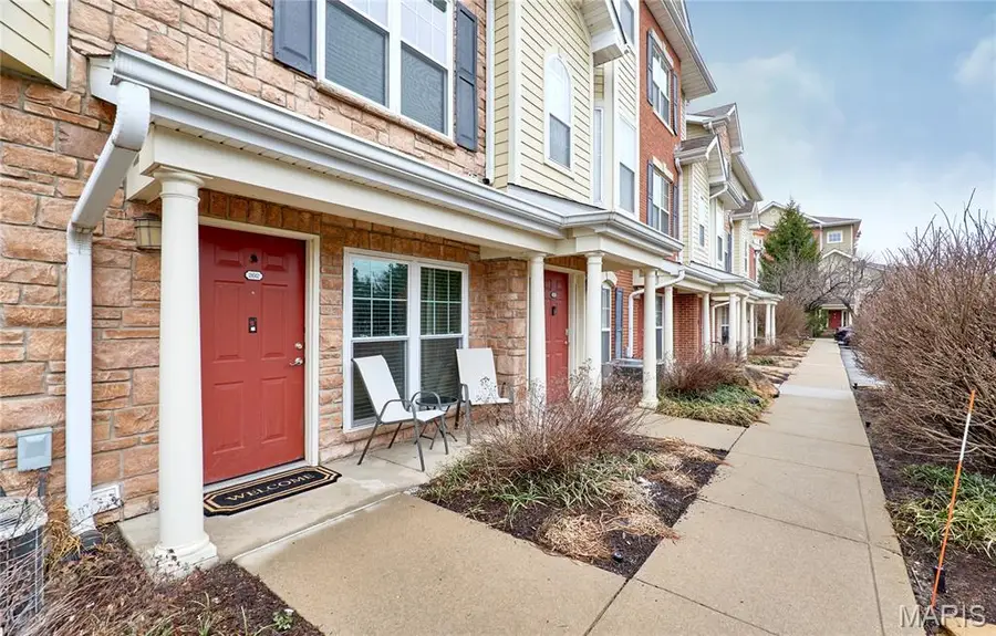 2612 Mcknight Crossing Court, Saint Louis, MO 63124 - #2