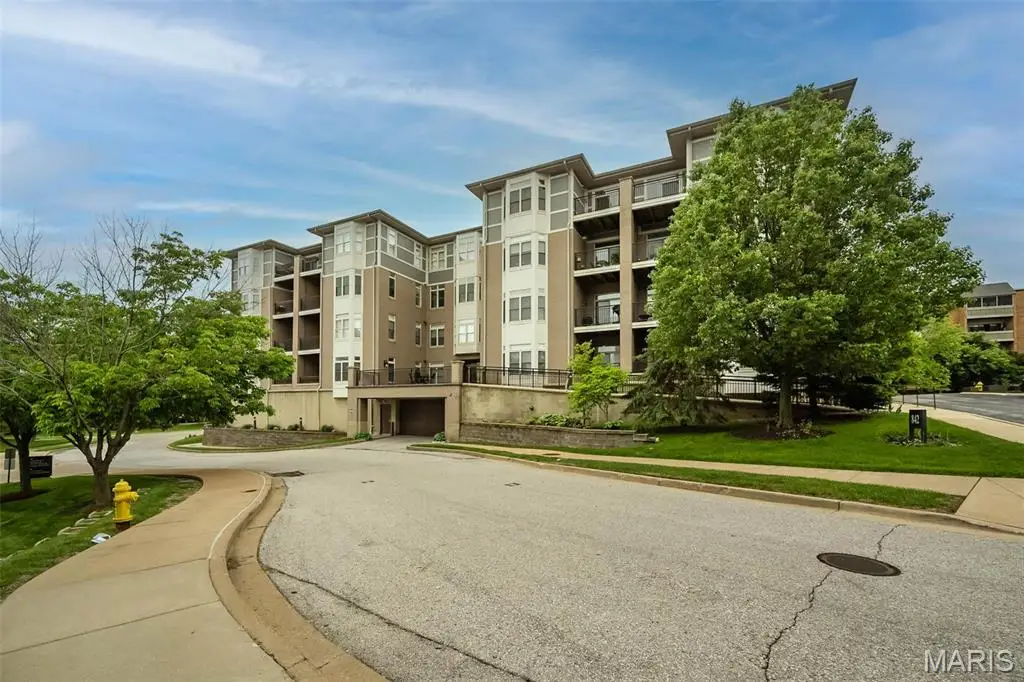 842 N New Ballas Court #103, Saint Louis, MO 63141 - #1