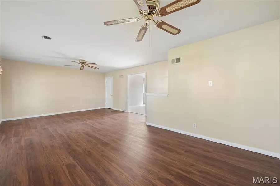 3068 Sedan Drive, Saint Louis, MO 63125 - #3