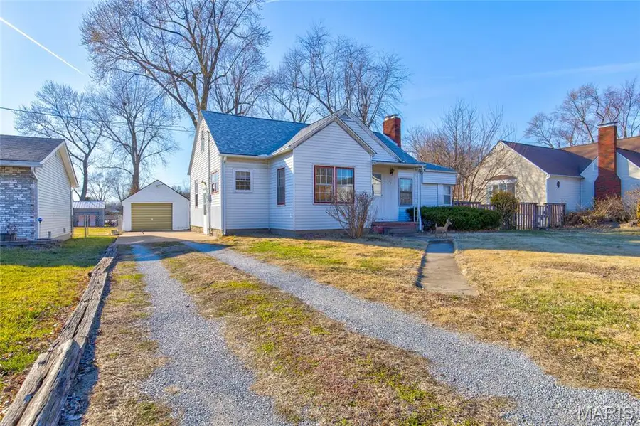 123 Bender Avenue, East Alton, IL 62024 - #2