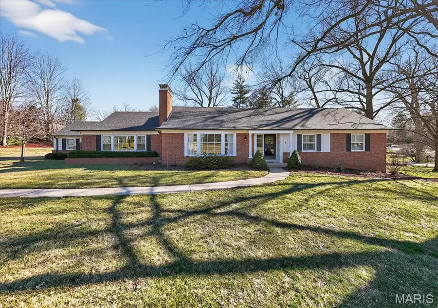 17 Outer Ladue Drive, Frontenac, MO 63131 - #2