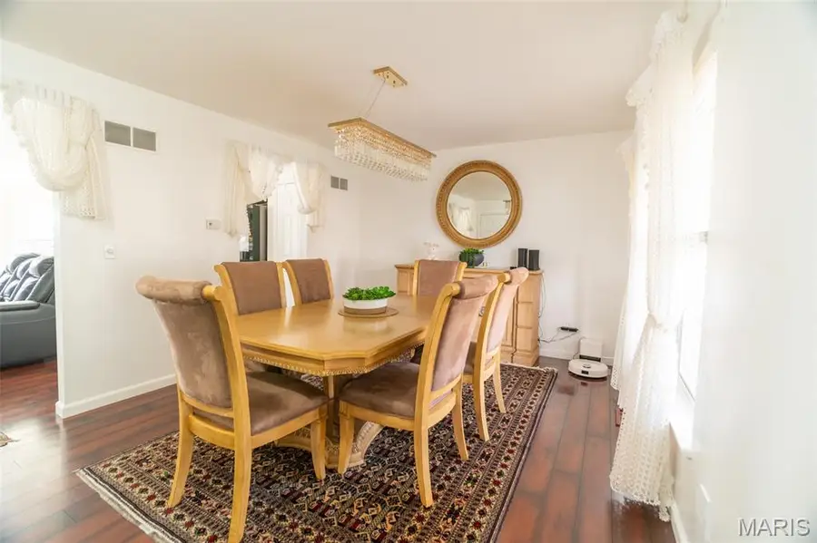 3558 Pearson Pointe Court, Saint Louis, MO 63129 - #2