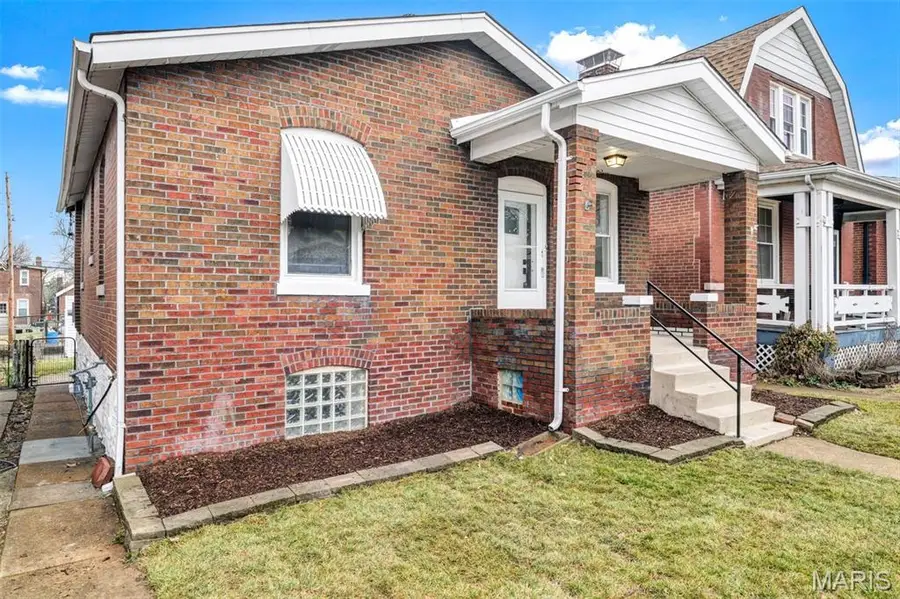 4404 Taft Avenue, Saint Louis, MO 63116 - #2