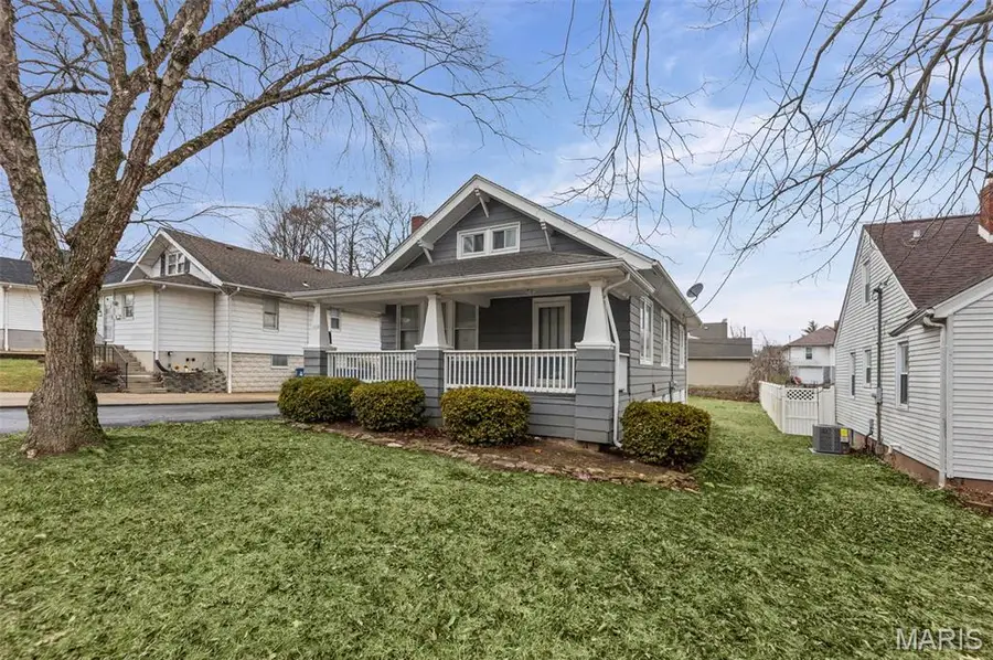 3538 Berkeley Avenue, Alton, IL 62002 - #3