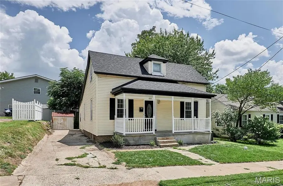 808 S 6th Street, Saint Charles, MO 63301 - #2