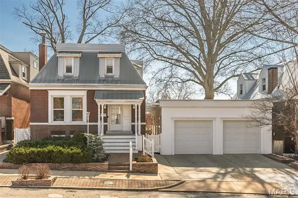 6160 Crescent Avenue, St Louis, MO 63139