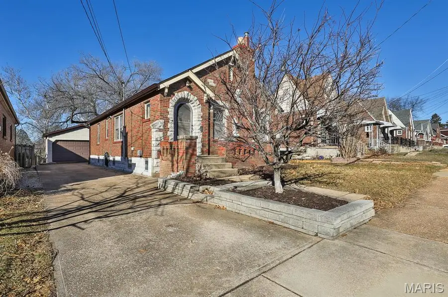 1109 North And South Road, Saint Louis, MO 63130 - #2