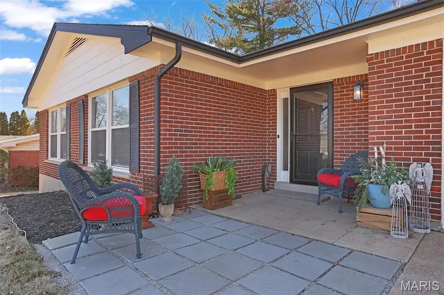 1233 Hudson Hills Drive, Saint Louis, MO 63135 - #3