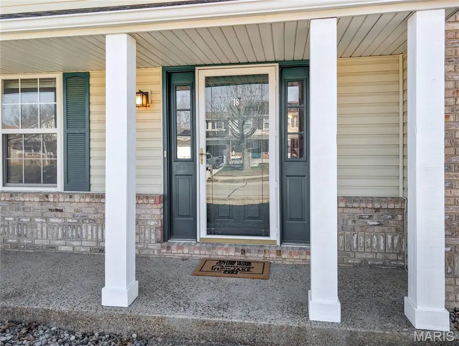 18 Westbrooke, Troy, IL 62294 - #3