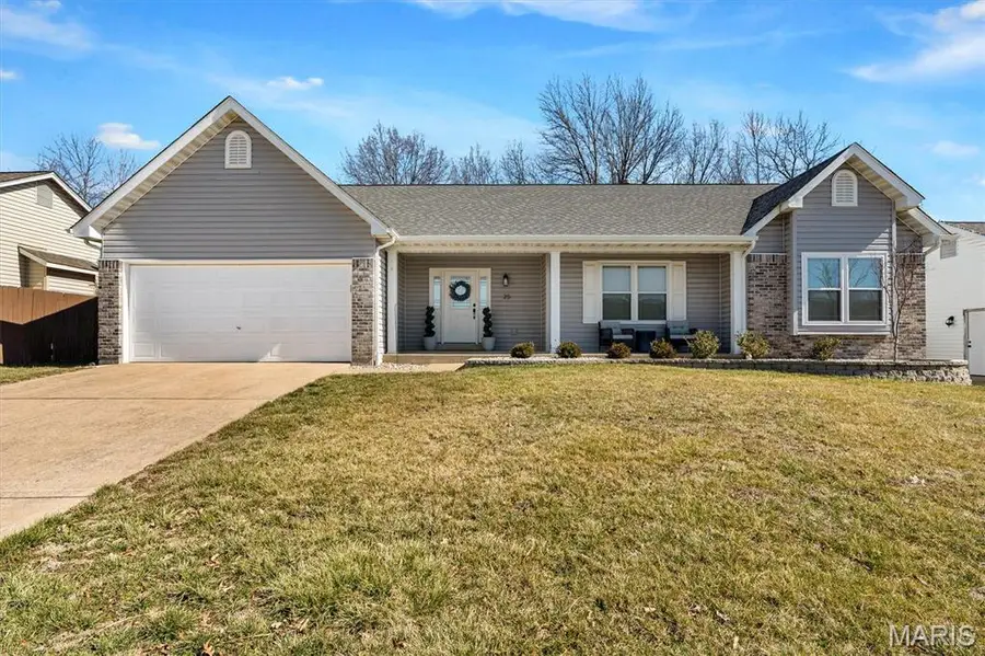 35 Bay Hill Drive, Saint Peters, MO 63366 - #2