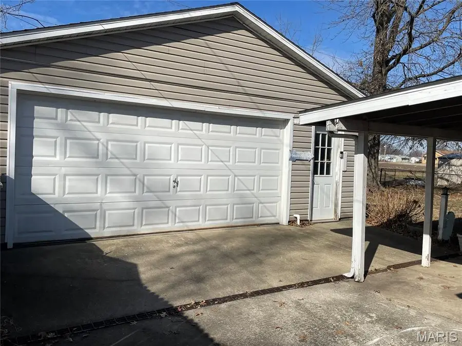 4 Watertown Circle, Granite City, IL 62040 - #2