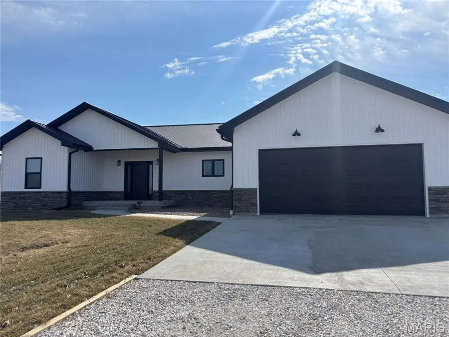 4335 Weatherstone, Palmyra, MO 63461 - #3