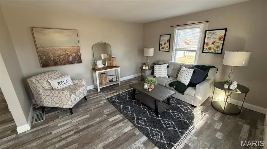 209 W 2nd Street, Pevely, MO 63070 - #2