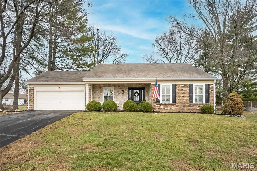 6 Pittsfield Court, Chesterfield, MO 63017 - #1