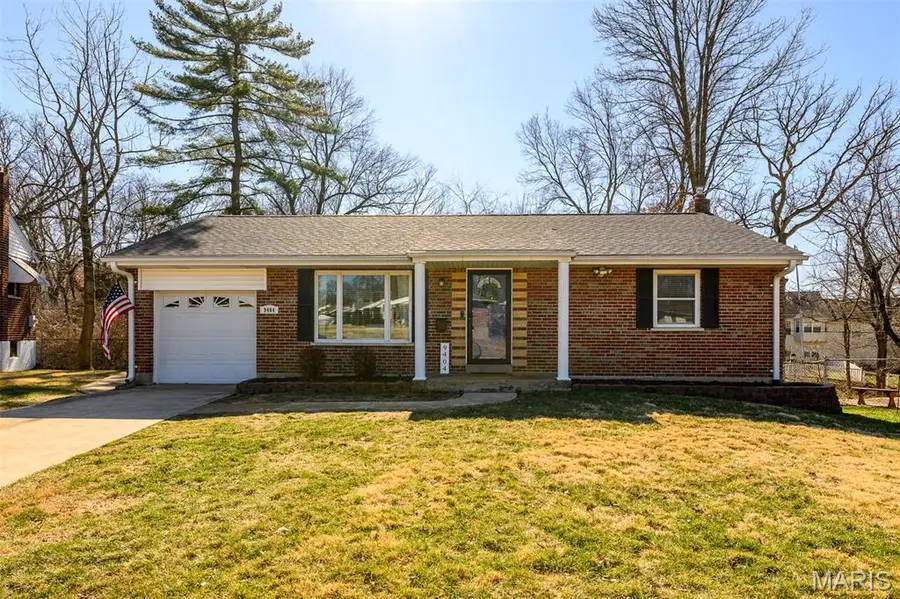 9404 Jachurst Lane, Saint Louis, MO 63123 - #2