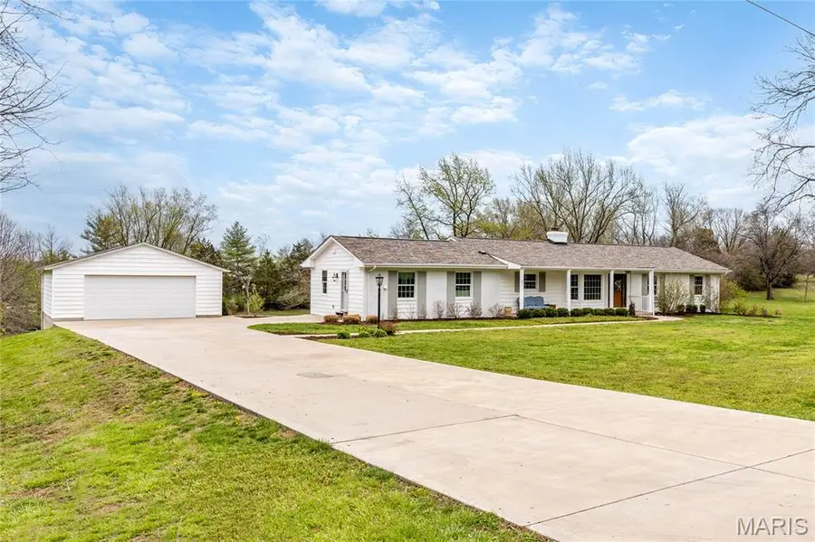 32 Weldon Spring Heights Drive, Weldon Spring, MO 63304 - #3
