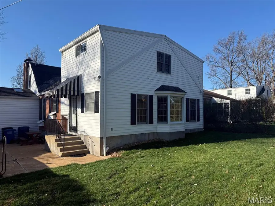 1009 Joanna Avenue, Glendale, MO 63122 - #2