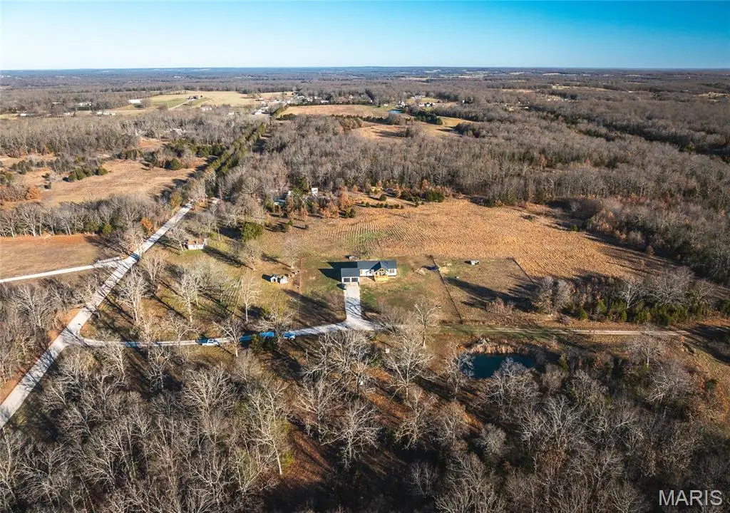 55ac. 29900 Pelican Drive, Lebanon, MO 65536 - #1