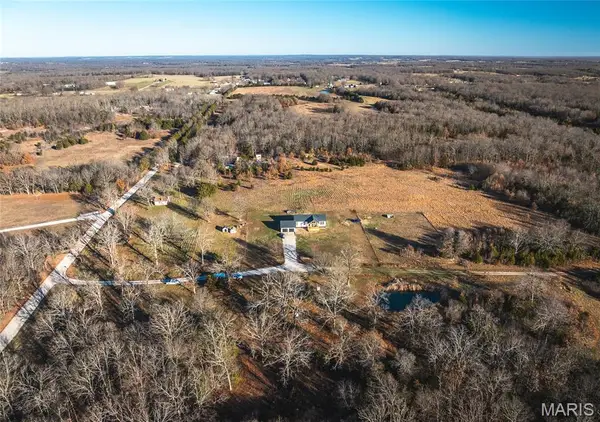 55ac. 29900 Pelican Drive, Lebanon, MO 65536