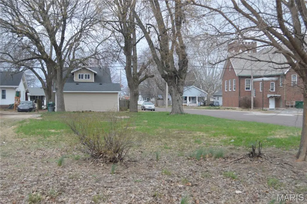 331 Washington Avenue, East Alton, IL 62024 - #1