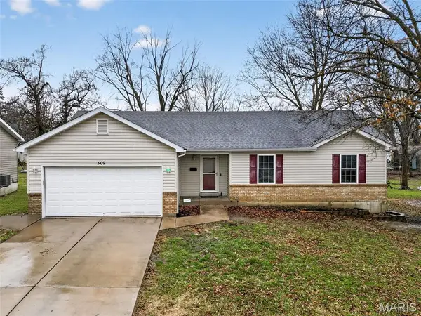 309 Roosevelt Avenue, Warrenton, MO 63383