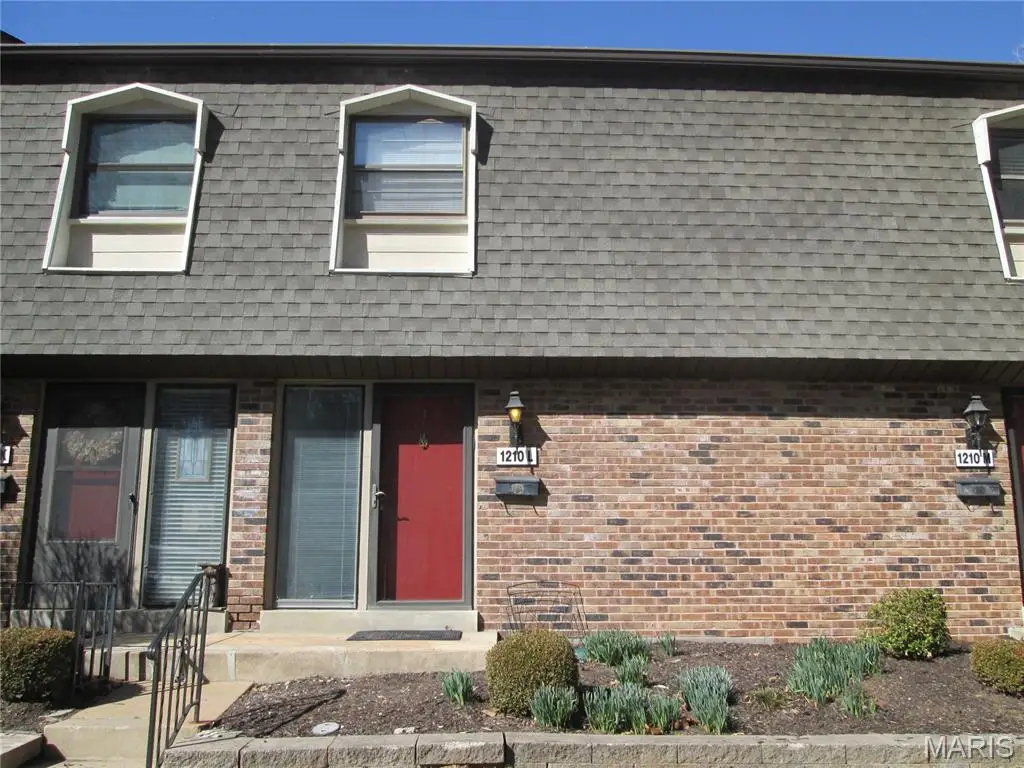 1210 Wicklow Road #L, Ballwin, MO 63021 - #1