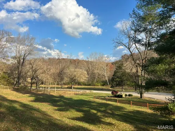 59 R The Bluffs Drive, Eureka, MO 63025