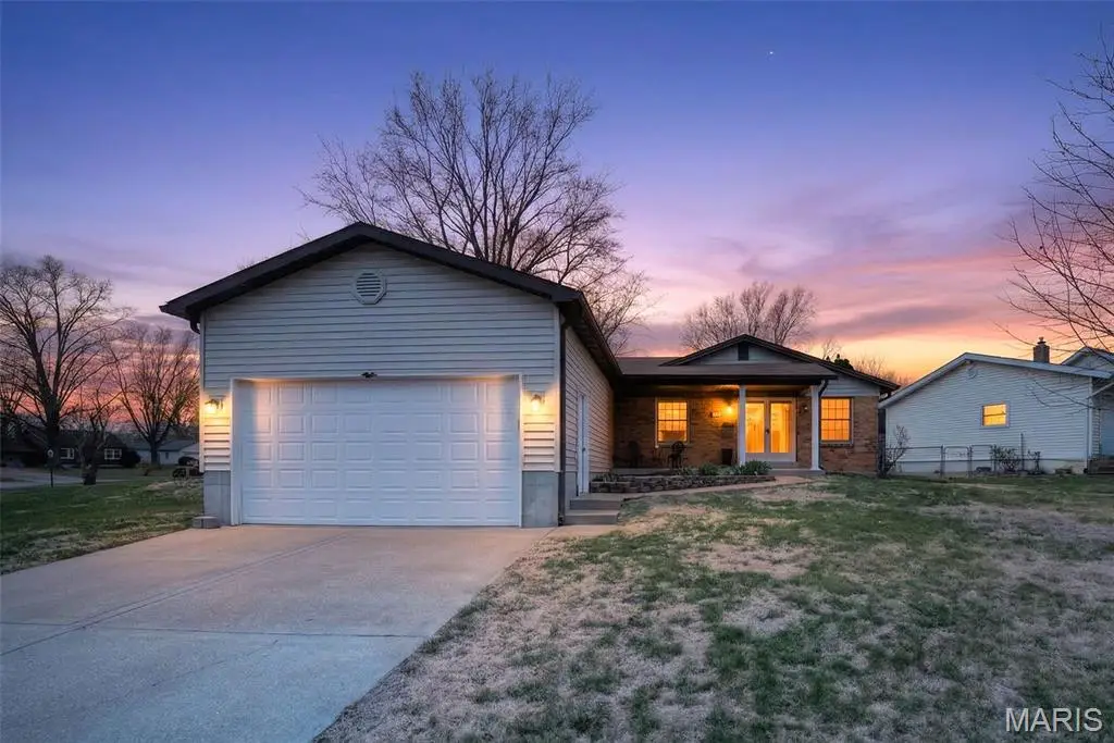 19 Estes Parkway, Saint Louis, MO 63125 - #1