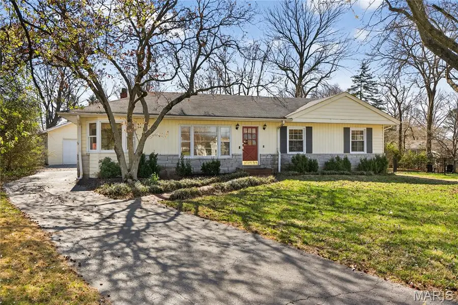 12 Ramblewood Lane, Creve Coeur, MO 63141 - #3