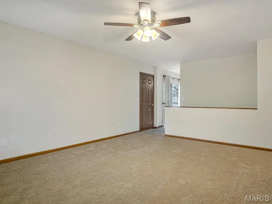 327 Briarwood Drive, Waterloo, IL 62298 - #3