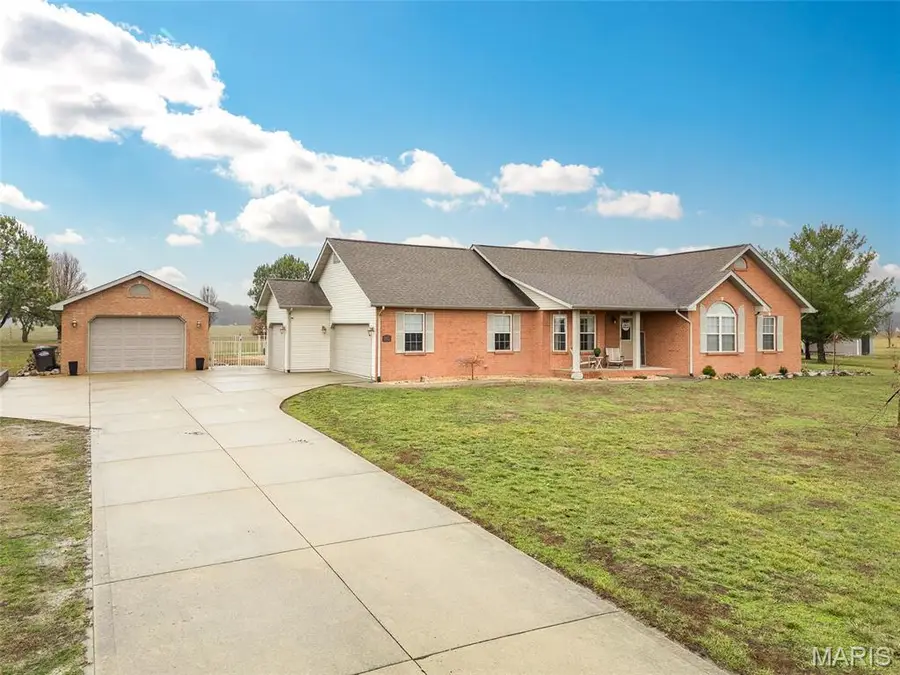 3512 Boomerang Drive, Marine, IL 62061 - #3