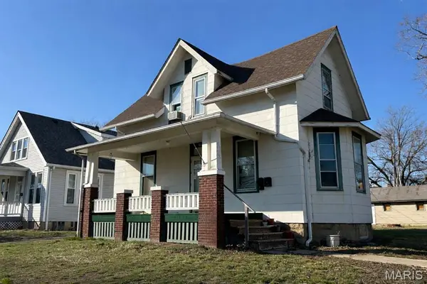 821 12th Street, Highland, IL 62249