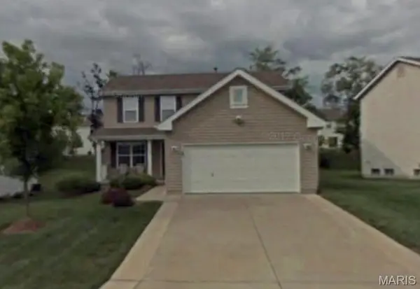 1208 Flintshire Lane, Lake St Louis, MO 63367