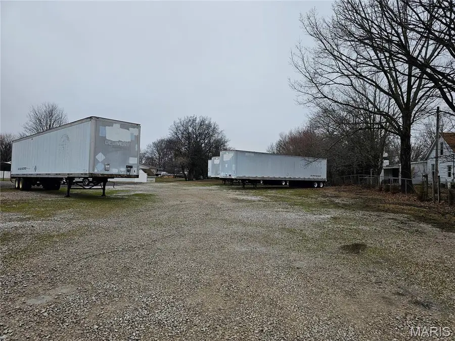 723 S Saint Louis Street, Sparta, IL 62286 - #2