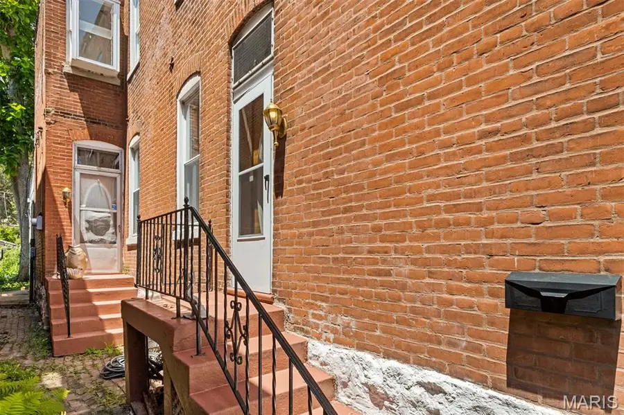 3533 Illinois Avenue, Saint Louis, MO 63118 - #3