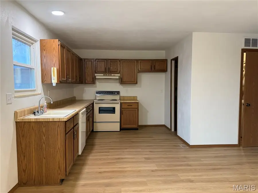 3339 Dovershire Drive, Belleville, IL 62221 - #2