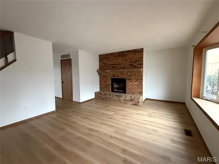 3339 Dovershire Drive, Belleville, IL 62221 - #3