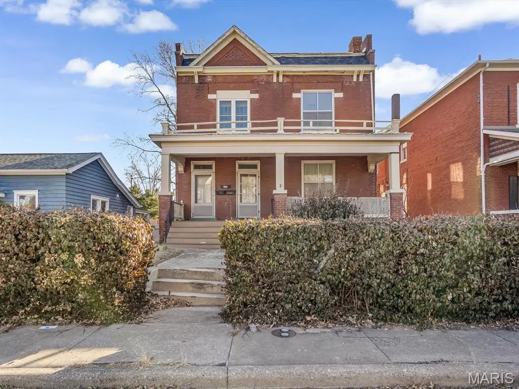 216 N Jackson Street, Belleville, IL 62220 - #1