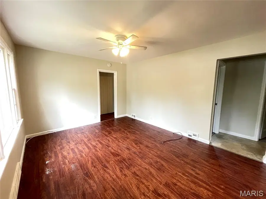 303 Midridge Drive, Saint Louis, MO 63137 - #2