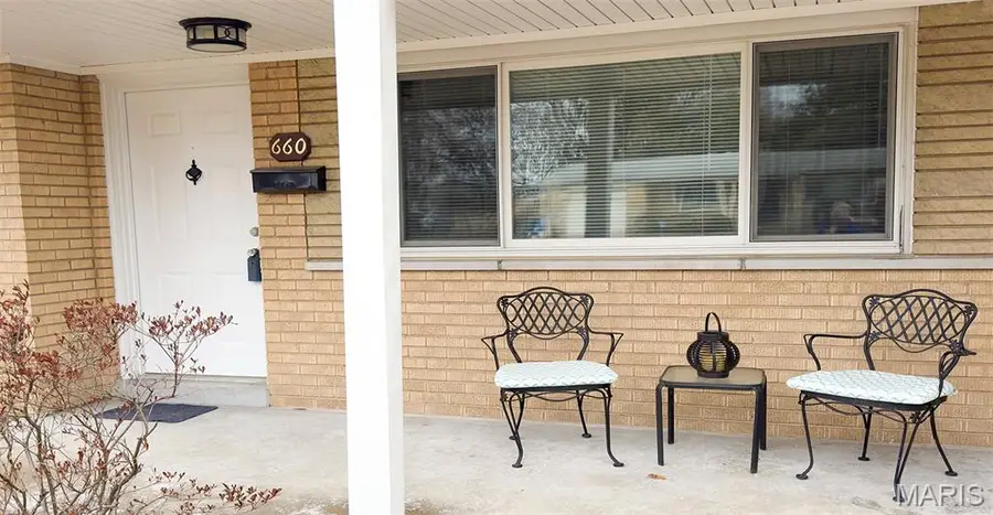660 Herbst Drive, Florissant, MO 63031 - #2