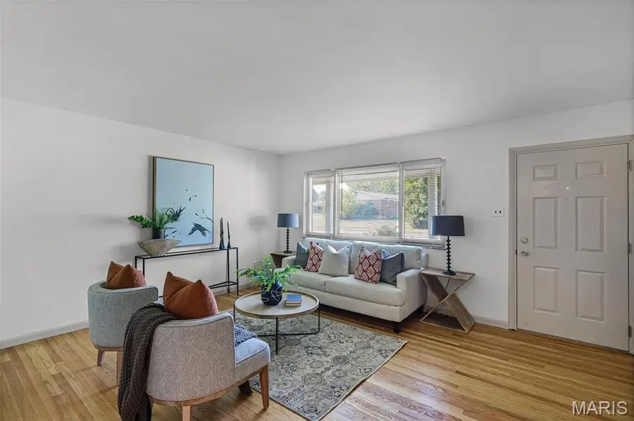 660 Herbst Drive, Florissant, MO 63031 - #3