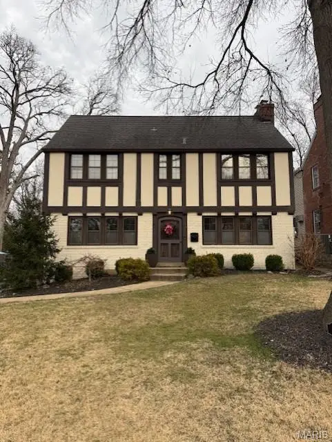 216 Elm Avenue, Glendale, MO 63122 - #1