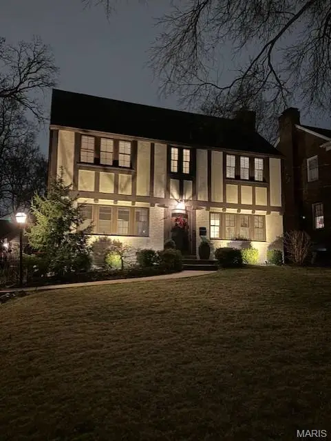 216 Elm Avenue, Glendale, MO 63122 - #2