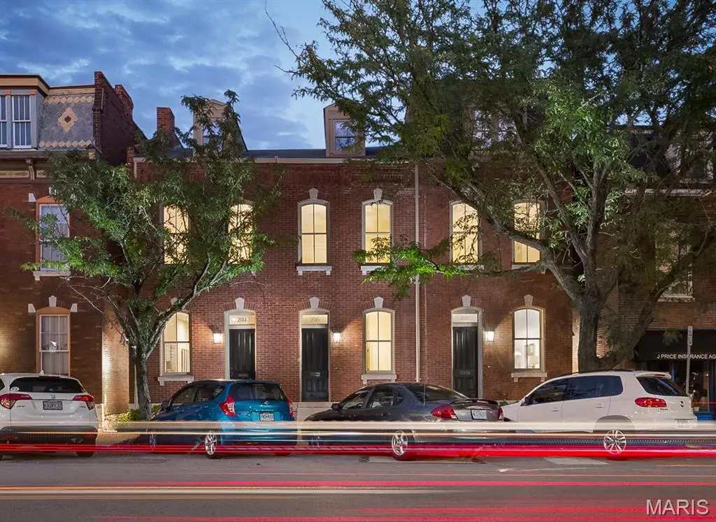 2016 S 12th Street, Saint Louis, MO 63104 - #1