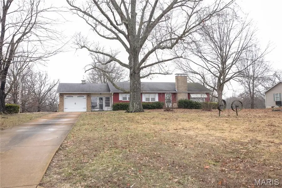 286 E Springfield Avenue, Gerald, MO 63037 - #2