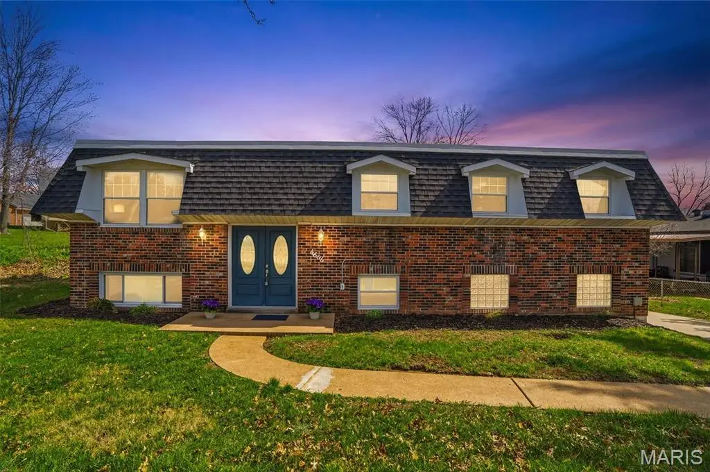 4636 Mehl Avenue, Saint Louis, MO 63129 - #1