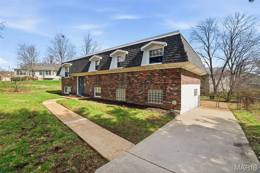 4636 Mehl Avenue, Saint Louis, MO 63129 - #3