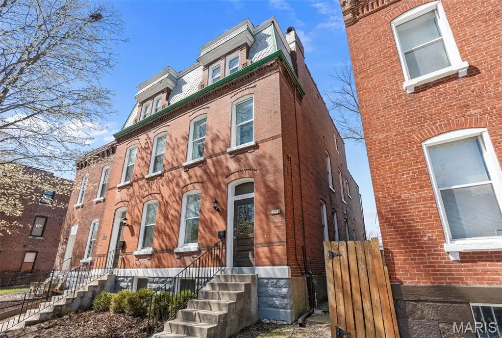 2253 Indiana Avenue, Saint Louis, MO 63104 - #1