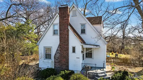 10300 Toelle Lane, St Louis, MO 63137